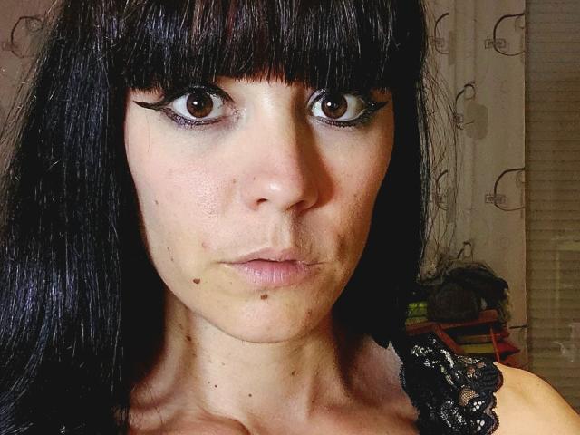 OrianaLaFrancaise - Sexe cam en vivo - 25523825