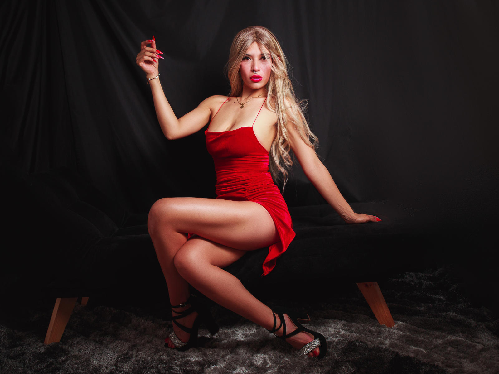 MartinaEvans - Sexe cam en vivo - 25524045