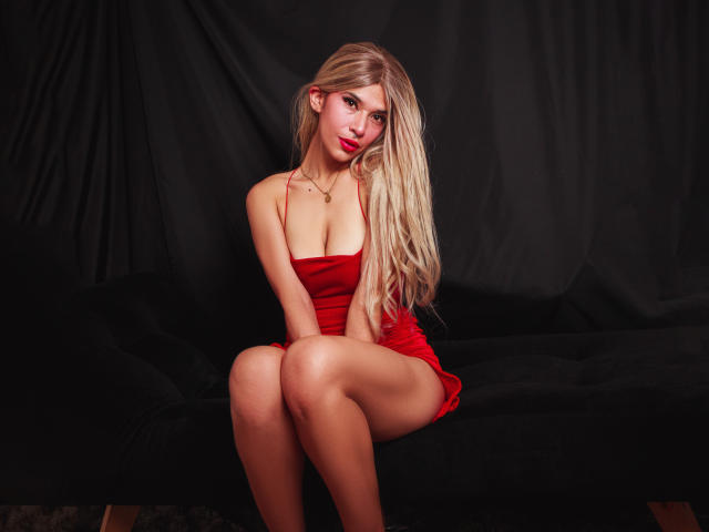 MartinaEvans - Live sex cam - 25524057