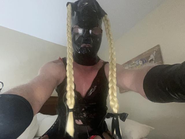 SarahX69 - Live sex cam - 25525537