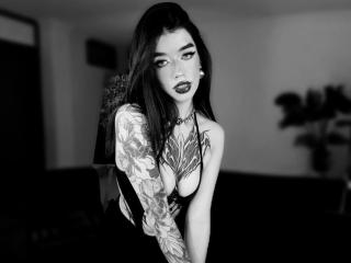 RebekahBlack - Live sex cam - 25525809