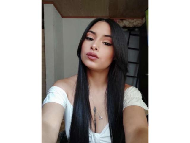 EmilyValeria - Live sexe cam - 25526905