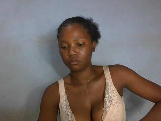 MaviTrikiNot - Live sex cam - 25530857