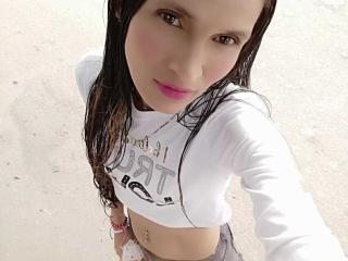 LoveliHanna - Live sex cam - 25532021