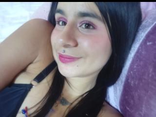 AmberBluck - Live sex cam - 25533973
