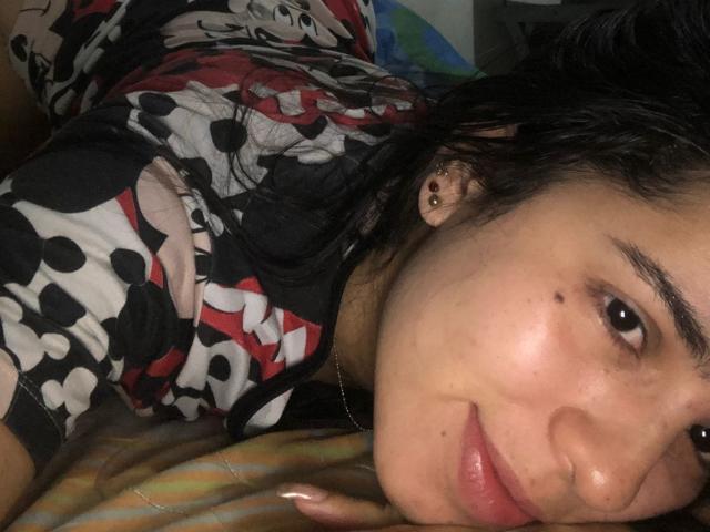 AlanaReyes - Live sexe cam - 25534757