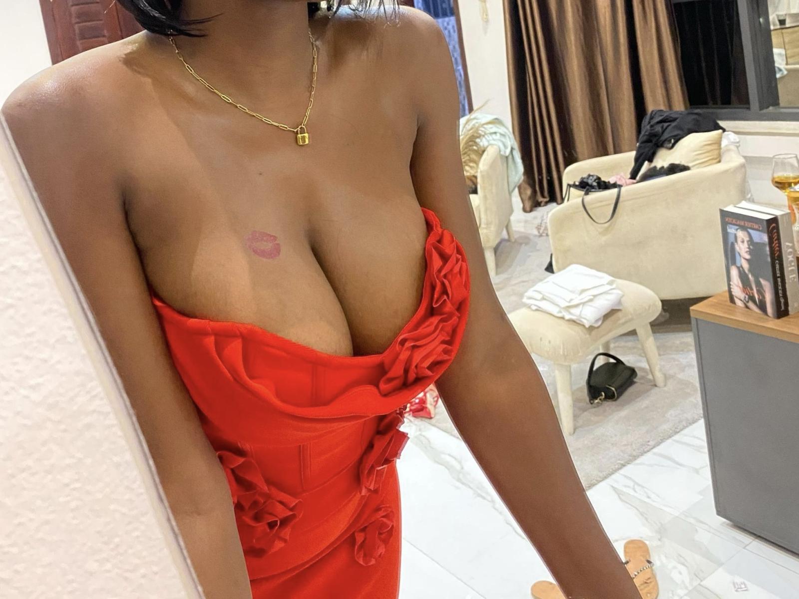 SexyAkena - Live sex cam - 25536417