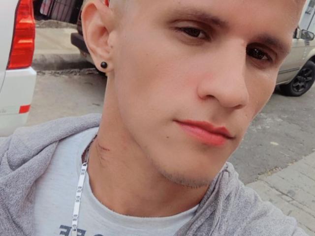LiamStone - Live sex cam - 25537145