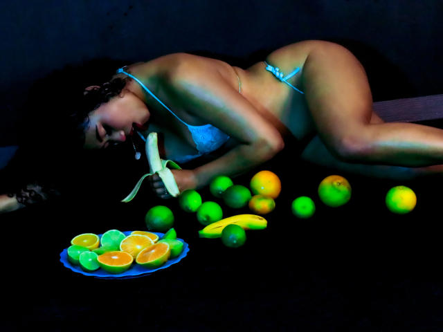 SophieSonyas - Live porn &amp; sex cam - 25543797