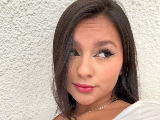 AlessiaFerry - Live sex cam - 25544901