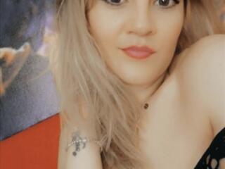 SarahFontain - Live porn &amp; sex cam - 25552053