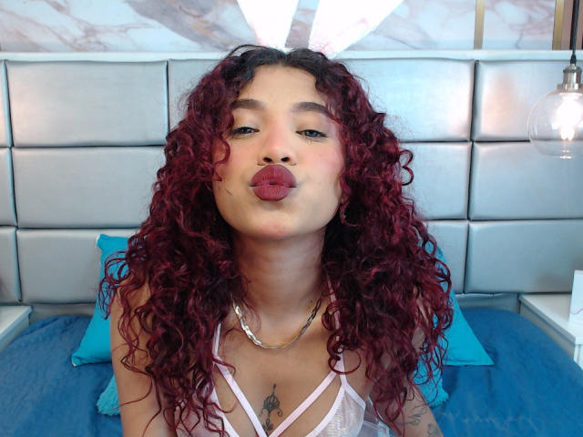 KathaleyaToms - Live sex cam - 25556537