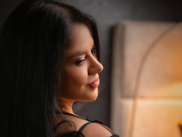 MoiraLane - Live sex cam - 25560509
