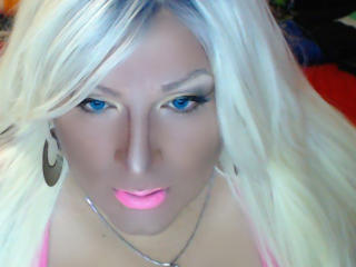 KendrakAnnale - Webcam hot with a platinum hair Ladyboy 