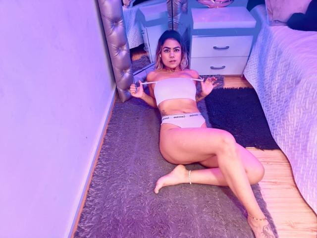 TarahDustin - Live sexe cam - 25569581