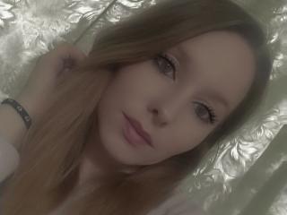 DinaRichards - Live sex cam - 25572081