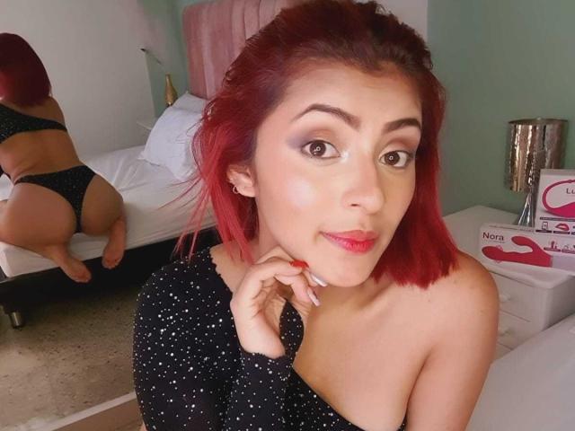 LizBonnet - Live sex cam - 25572625