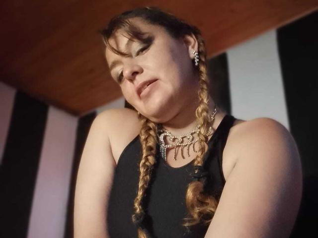 AmandaHotL - сексуальная веб-камера в реальном времени - 25573893