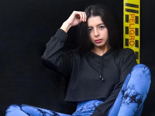 IsabellaJames - Live sex cam - 25574489