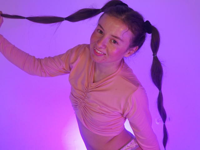 VioletaNova - Live porn &amp; sex cam - 25574737