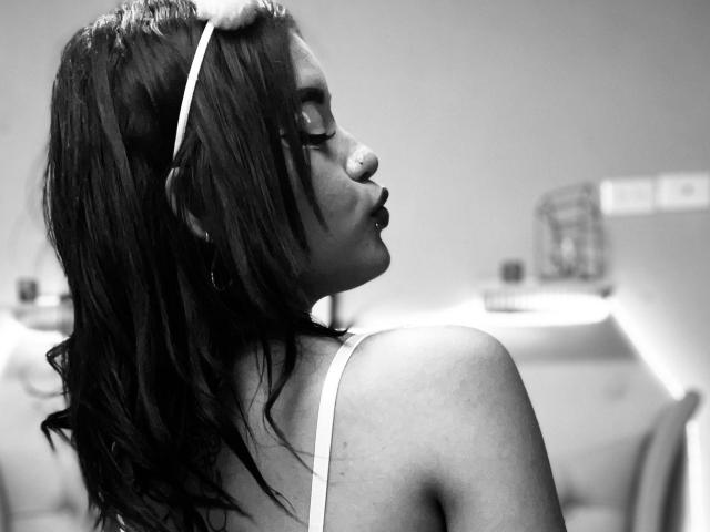 LolitaRose - Live sexe cam - 25577093