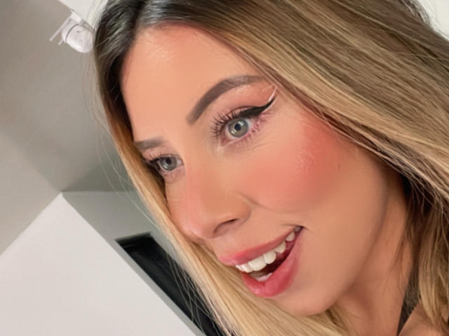 JennyLawry - Live porn &amp; sex cam - 25577889