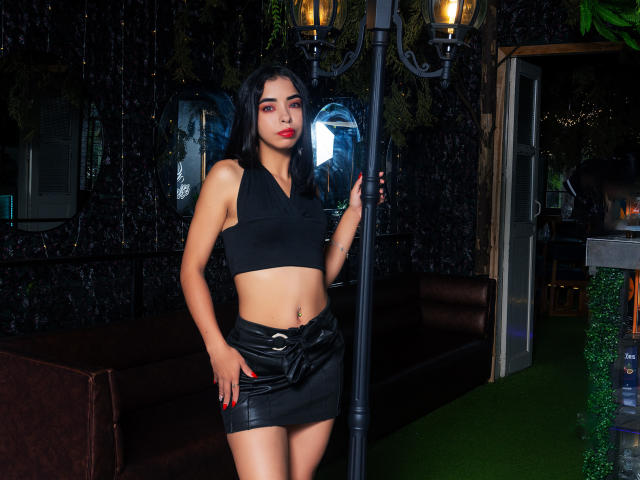 IsabellaLins - Live Sex Cam - 25578449