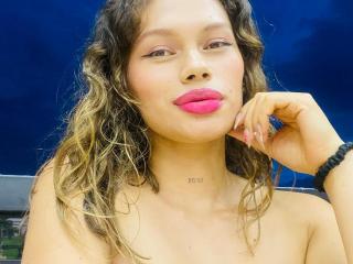 SophiaFoxxy - Live porn & sex cam - 25579437