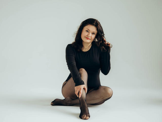 LolaHikls - Live porn &amp; sex cam - 25585585