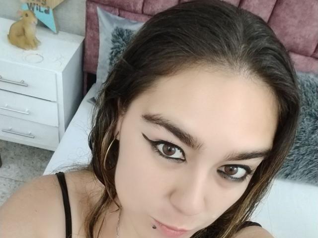 TaylorNova - Live Sex Cam - 25586265