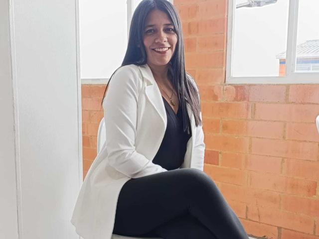 PauletteLoveX - Live sexe cam - 25588613