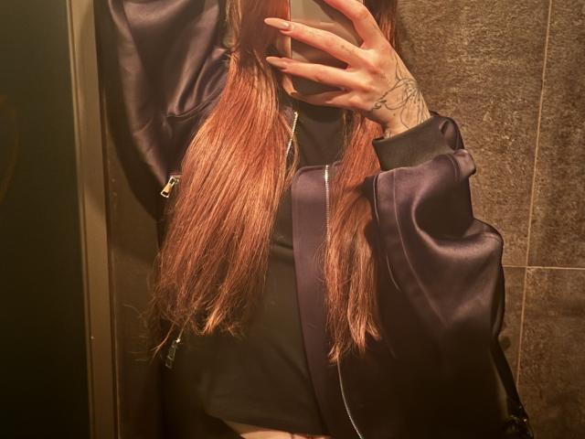 SensualMila - ライブポルノ&amp;セックスカム - 25590845