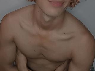BellaDollI - Live porn &amp; sex cam - 25592089