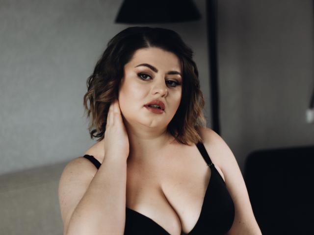 ZannaDreil - Live porn &amp; sex cam - 25599789