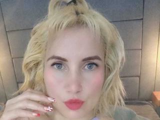 GiuliaAddams - Live sex cam - 25600941