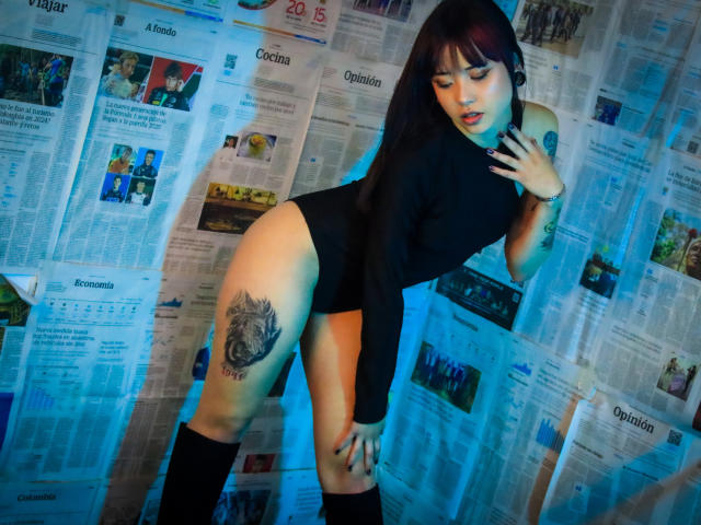 NaomyWallase - Live sex cam - 25604397