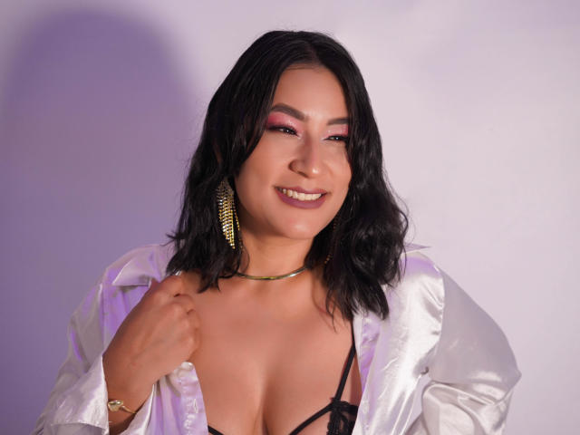 EmaFoxy - Live porn &amp; sex cam - 25606481