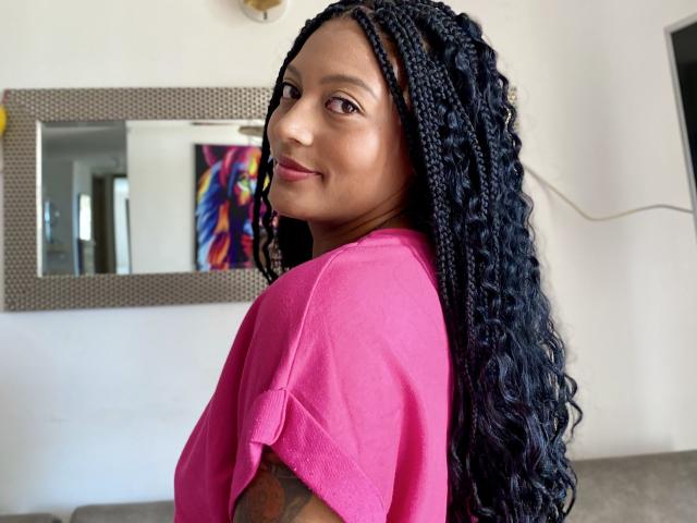 StefyRoldans - Live sex cam - 25606533