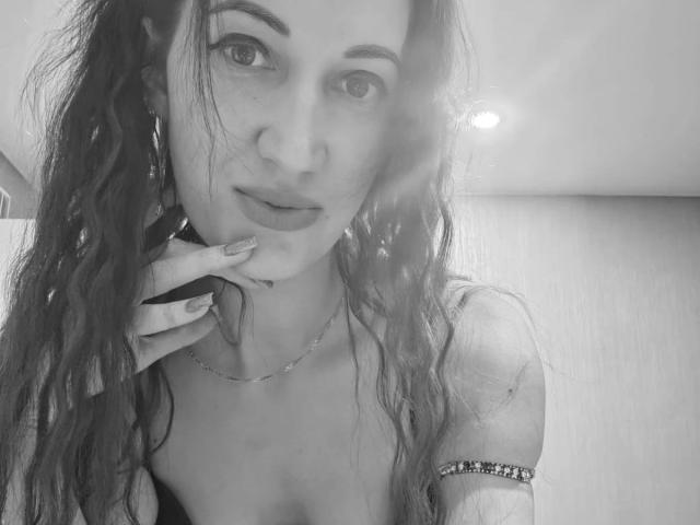 ModestMonika-hot - Live sex cam - 25607973