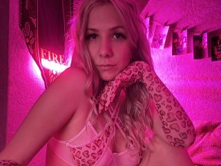 LapinaAnna - Live sex cam - 25614329