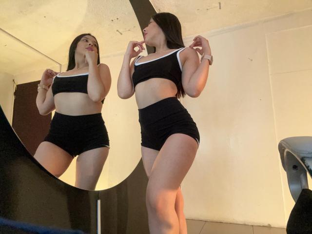 EmmaLombardi - Live sexe cam - 25616185