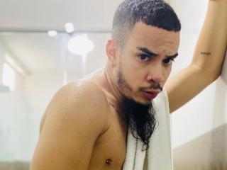 WildLeoHot - Sexe cam en vivo - 25617481
