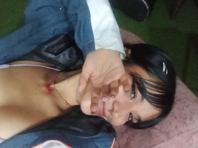 LindaWatsong - Live porn &amp; sex cam - 25621261