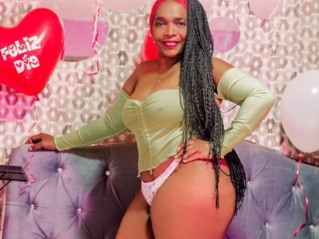 AinaEbonyQueen - Live sex cam - 25622909