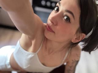 MoniFoxy - Live porn &amp; sex cam - 25624297
