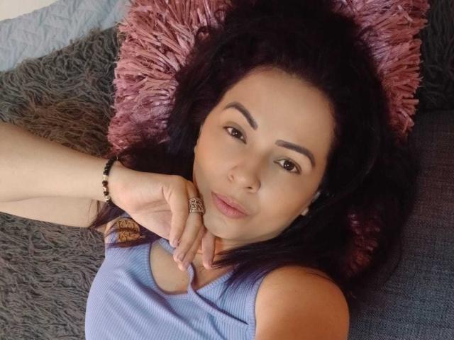 PamelaSmiths - Live sex cam - 25625717