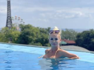 MoniqueBliss - Live Sex Cam - 25625961