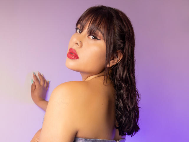 NoemiThornee - Live sexe cam - 25626057