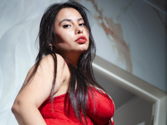 LunaMorelli - Live sex cam - 25627565