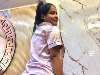 MiaBeicker - Live sex cam - 25627669